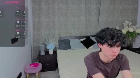 Mike online show from 12/03/25, 07:45