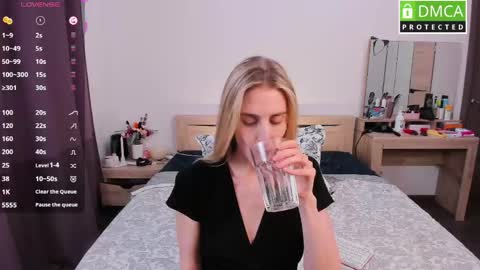 Snapshot of cute_milana chatting on 04/14/26, 12:44 Milana online show from 04/14/26, 12:44