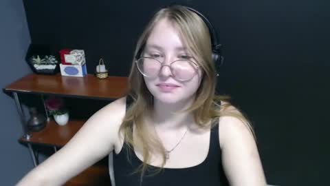 Veronica online show from 01/24/25, 10:53