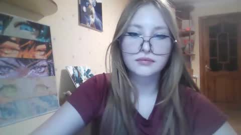 Snapshot of cute_minx chatting on 02/03/26, 06:02 Veronica online show from 02/03/26, 06:02