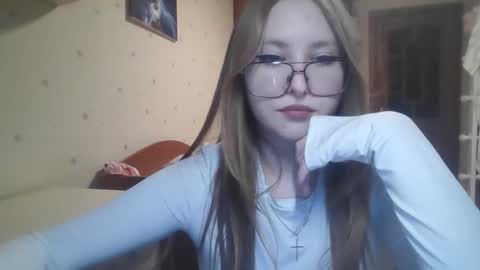 Snapshot of cute_minx chatting on 02/09/26, 06:34 Veronica online show from 02/09/26, 06:34