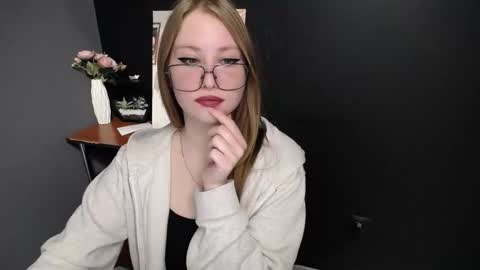 Veronica online show from 04/03/26, 08:12