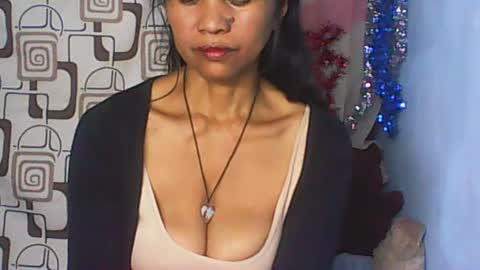 Snapshot of cute_moll chatting on 06/21/26, 01:24 murielle online show from 06/21/26, 01:24