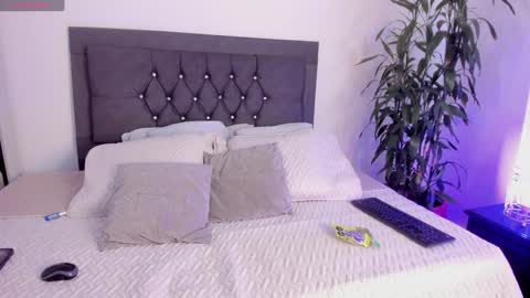 Maria online show from 02/01/25, 12:29