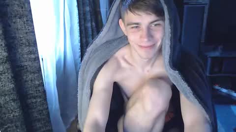 Snapshot of cute_oliver chatting on 11/26/25, 07:31 Oliver online show from 11/26/25, 07:31