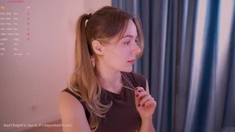 Snapshot of cute_pie_an chatting on 04/18/26, 07:51 AN online show from 04/18/26, 07:51