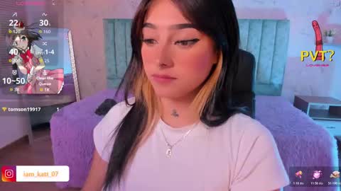 Snapshot of cute_sarita18 chatting on 12/23/25, 05:27 Sarita online show from 12/23/25, 05:27