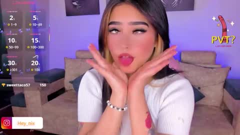 Snapshot of cute_sarita18 chatting on 03/03/26, 01:56 Sarita online show from 03/03/26, 01:56