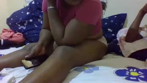 Snapshot of cute_sassy3 chatting on 10/23/25, 09:19 love online show from 10/23/25, 09:19