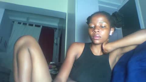 Snapshot of cute_sexy3 chatting on 05/23/26, 10:25 SHARON online show from 05/23/26, 10:25