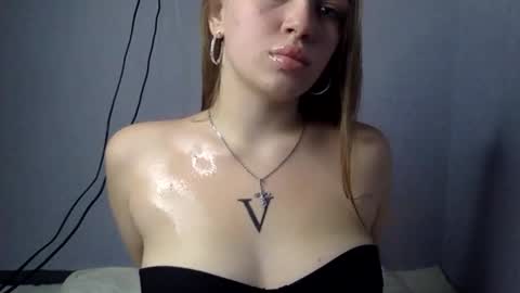 Snapshot of cute_shy06 chatting on 11/26/25, 06:20 cute_shy06 online show from 11/26/25, 06:20