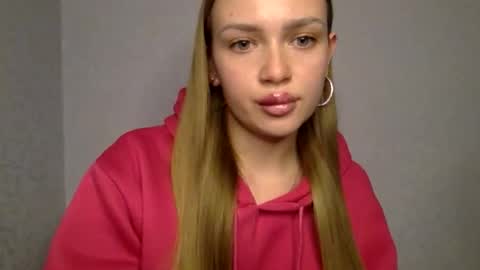 cute_shy06 online show from 12/03/25, 05:55