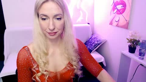 cute_smile_shy online show from 04/02/26, 07:33