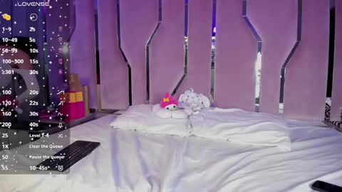 SOLEI online show from 12/30/24, 10:23