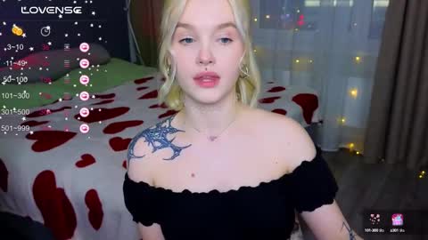 Sue online show from 03/12/25, 04:13