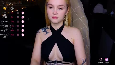 Snapshot of cute_summer_breathe chatting on 11/04/25, 09:58 Sue online show from 11/04/25, 09:58