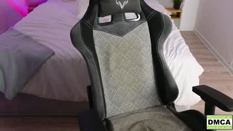 Thomas -  online show from 01/27/25, 03:37