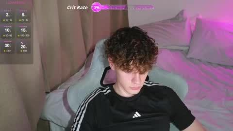 Snapshot of cute_thomas chatting on 04/09/26, 06:35 Thomas - online show from 04/09/26, 06:35