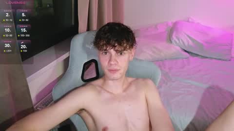 Snapshot of cute_thomas chatting on 06/08/26, 08:20 Thomas - online show from 06/08/26, 08:20