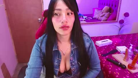 Snapshot of cute_zoe1 chatting on 05/30/26, 04:09 cute_zoe1 online show from 05/30/26, 04:09