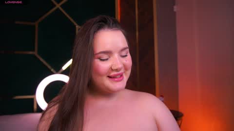 Snapshot of cuteamberr chatting on 01/12/25, 04:52 Amber online show from 01/12/25, 04:52