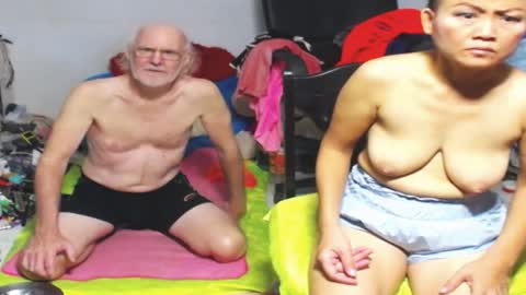 Snapshot of cuteandsexyone chatting on 02/06/25, 09:11 CuteAndSexyOne Na and Brian online show from 02/06/25, 09:11