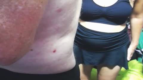 Snapshot of cuteandsexyone chatting on 11/14/25, 09:13 CuteAndSexyOne Na and Brian online show from 11/14/25, 09:13