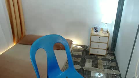 Snapshot of cuteasiancock98 chatting on 01/15/25, 05:40 Steph online show from 01/15/25, 05:40