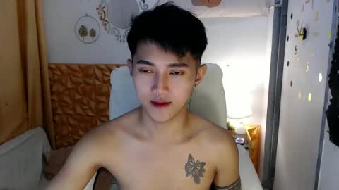 Snapshot of cuteasiancock98 chatting on 03/06/25, 04:49 Steph online show from 03/06/25, 04:49