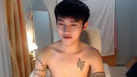 Snapshot of cuteasiancock98 chatting on 10/17/25, 06:54 Steph online show from 10/17/25, 06:54