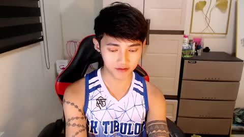 Snapshot of cuteasiancock98 chatting on 04/25/26, 02:47 Steph online show from 04/25/26, 02:47