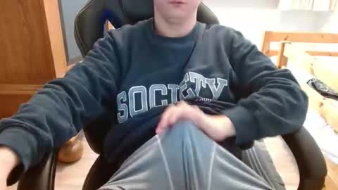 Cuteboy090 online show from 04/22/26, 04:30