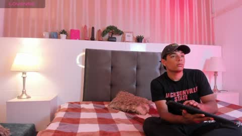 Snapshot of cutebutharder chatting on 04/07/26, 05:30 cutebutharder online show from 04/07/26, 05:30