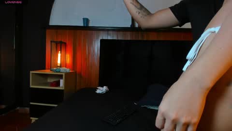 Snapshot of cutebutharder chatting on 04/17/26, 04:48 cutebutharder online show from 04/17/26, 04:48