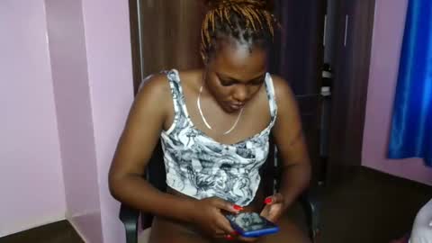 cutebuu online show from 11/12/25, 08:48