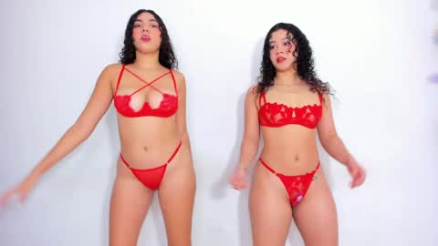 Snapshot of cutee_world chatting on 05/22/26, 01:28 moderator JAZMIN my team is Abby RachelMia online show from 05/22/26, 01:28
