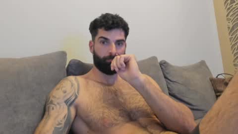 Snapshot of cuteeboy chatting on 01/17/25, 11:07 cuteeboy online show from 01/17/25, 11:07