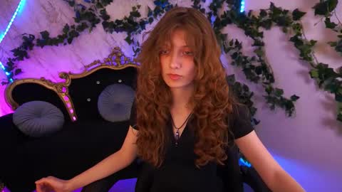 Foxy online show from 10/19/25, 01:56