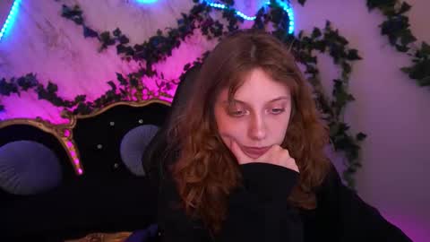 Snapshot of cuteefoxy chatting on 11/03/25, 02:18 Foxy online show from 11/03/25, 02:18