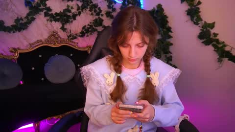 Snapshot of cuteefoxy chatting on 11/28/25, 02:53 Foxy online show from 11/28/25, 02:53