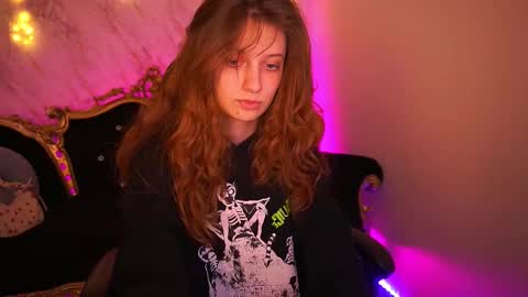 Snapshot of cuteefoxy chatting on 01/16/26, 02:32 Foxy online show from 01/16/26, 02:32