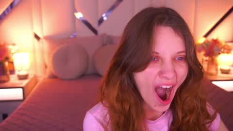 Snapshot of cuteefoxy chatting on 03/31/26, 12:38 Foxy online show from 03/31/26, 12:38