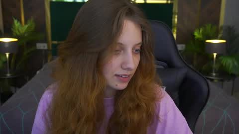 Snapshot of cuteefoxy chatting on 04/07/26, 01:22 Foxy online show from 04/07/26, 01:22