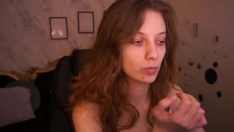 Snapshot of cuteefoxy chatting on 04/24/26, 12:40 Foxy online show from 04/24/26, 12:40