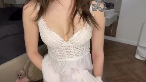 Elsa online show from 01/08/25, 04:34