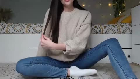 Anna online show from 11/28/25, 11:13