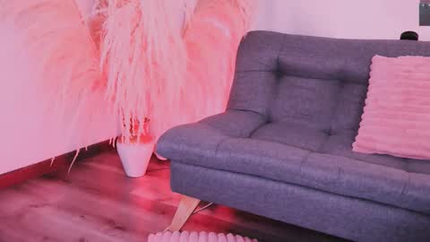 Zoe  online show from 12/02/25, 04:29