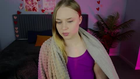 Amyy online show from 05/22/26, 01:35