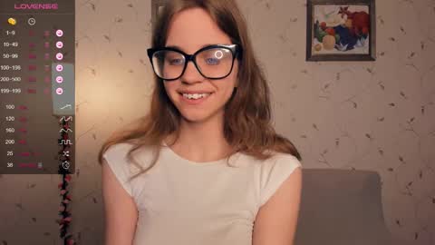 Snapshot of cutefluffy chatting on 11/04/25, 08:30 Melisa online show from 11/04/25, 08:30