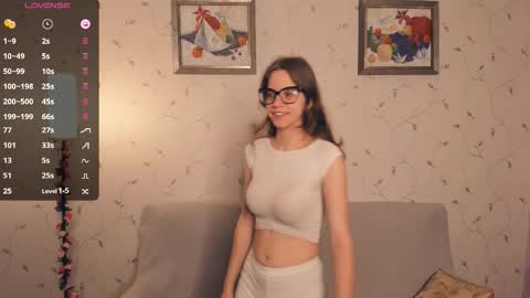 Snapshot of cutefluffy chatting on 11/08/25, 07:45 Melisa online show from 11/08/25, 07:45